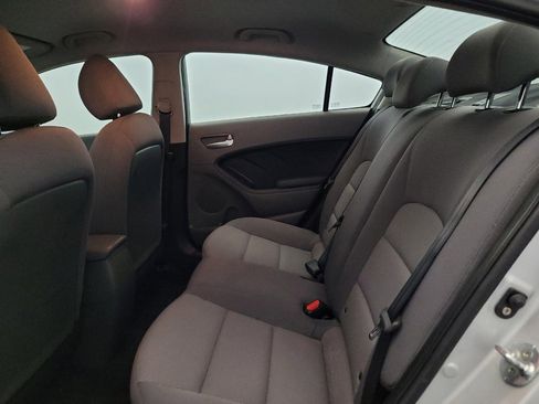 Used 2017 Kia Forte LX FWD image 18