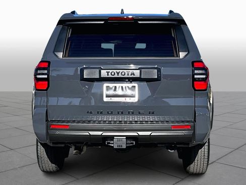 Used 2025 Toyota 4Runner SR5 image 4