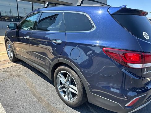 Used 2017 Hyundai Santa Fe FWD image 3