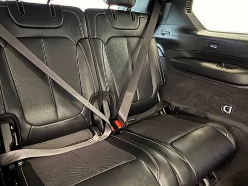 Used 2022 Jeep Grand Cherokee L Overland w/ Advanced Protech Group III image 27