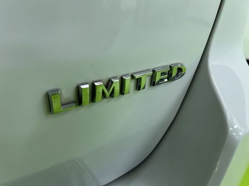 Used 2020 Jeep Grand Cherokee Limited AWD/4WD image 14