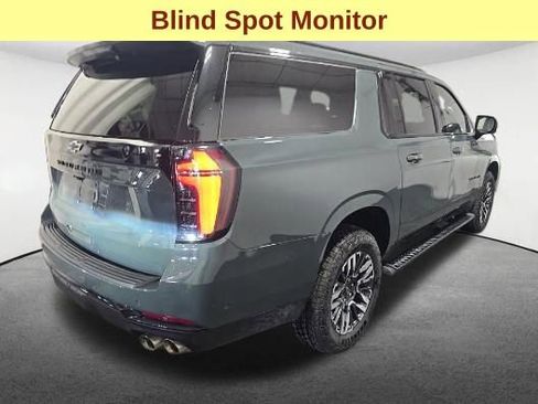 Used 2026 Chevrolet Suburban Z71 w/ Comfort Package AWD/4WD image 5