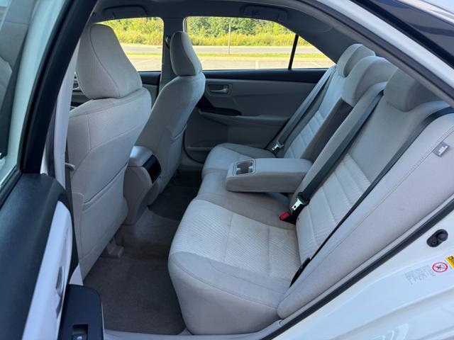 Used 2017 Toyota Camry LE FWD image 16