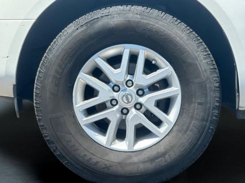 Used 2018 Nissan Frontier SV RWD image 27