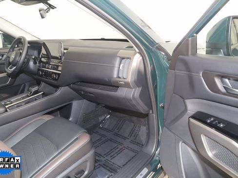 Used 2024 Nissan Pathfinder Platinum w/ Cargo Package image 44