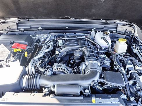 New 2025 Jeep Gladiator Sport w/ Premium Package image 28