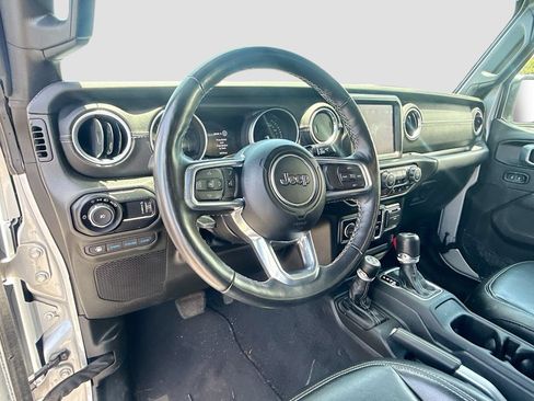 Used 2023 Jeep Wrangler Unlimited Sahara w/ Cold Weather Group AWD/4WD image 12