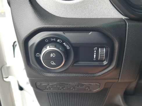 Used 2024 Jeep Gladiator Sport AWD/4WD image 21