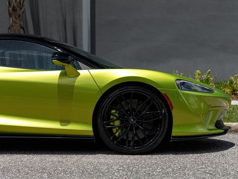 Used 2023 McLaren GT RWD image 14