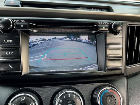 Used 2017 Toyota RAV4 LE image 24