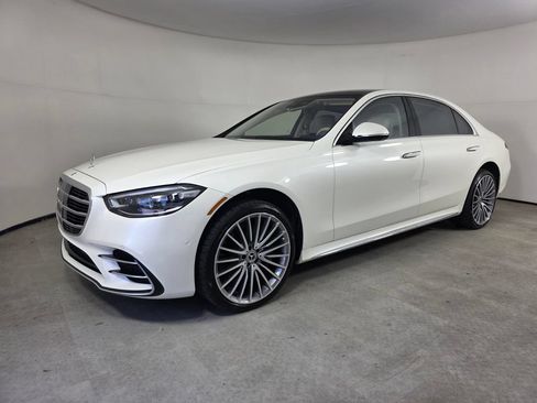 Certified 2022 Mercedes-Benz S 500 4MATIC image 8