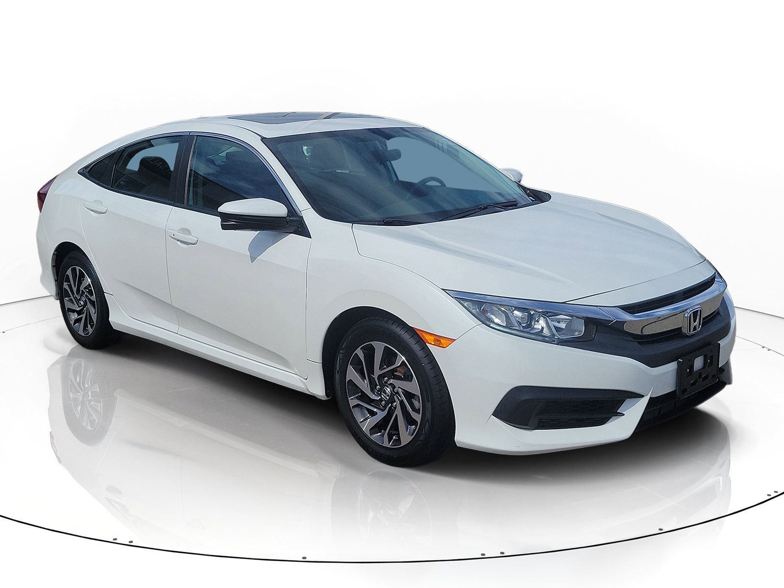 Used 2018 Honda Civic EX image 2