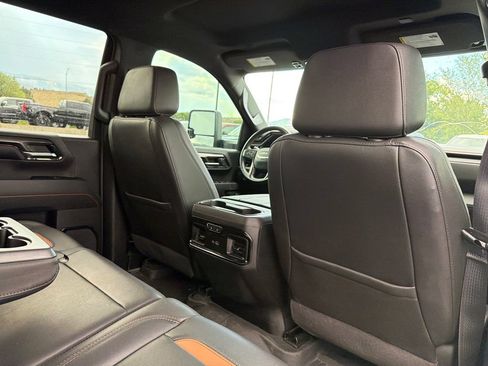 Used 2024 GMC Sierra 3500 AT4 w/ Technology Package AWD/4WD image 46