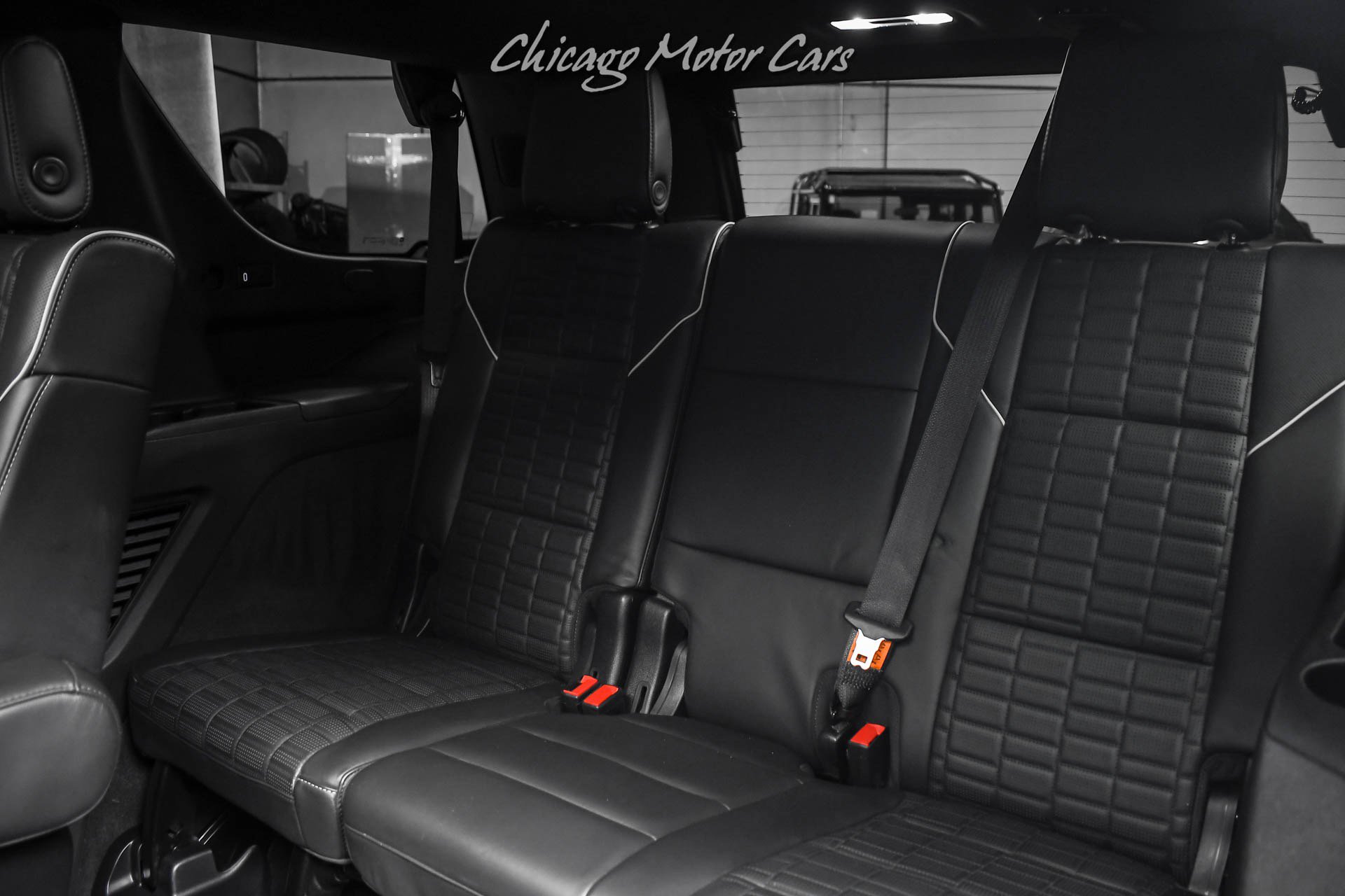 Used 2021 Cadillac Escalade Sport Platinum w/ LPO, ONYX Package AWD/4WD image 33