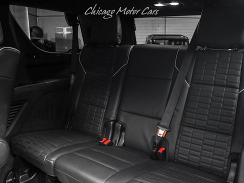 Used 2021 Cadillac Escalade Sport Platinum w/ LPO, ONYX Package AWD/4WD image 33