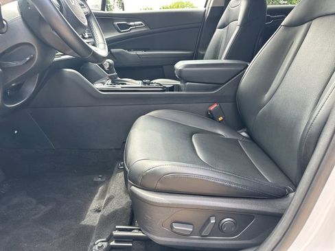 Certified 2023 Kia Sportage SX FWD image 9
