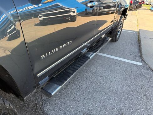 Used 2017 Chevrolet Silverado 1500 LTZ w/ Sport Package AWD/4WD image 10