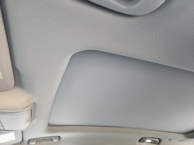 Used 2021 Chevrolet Equinox Premier FWD image 26