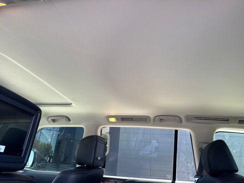 Used 2018 Nissan Armada Platinum w/ Captain Seat Package AWD/4WD image 5