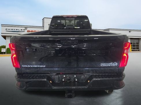 Used 2024 Chevrolet Silverado 3500 High Country w/ High Country Premium Package image 5