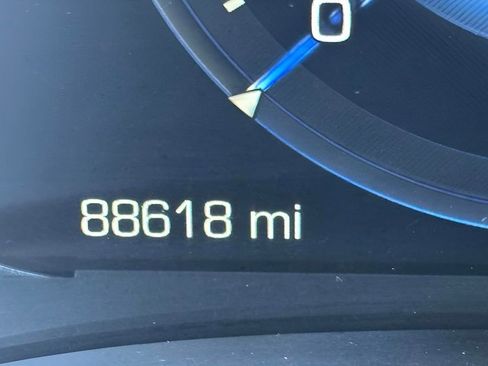 Used 2020 Cadillac Escalade Luxury image 6