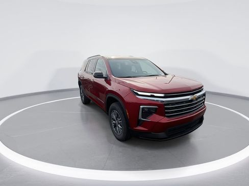 New 2026 Chevrolet Traverse LT FWD image 2