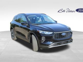 New 2026 Ford Escape SE w/ PHEV Premium Package video 2