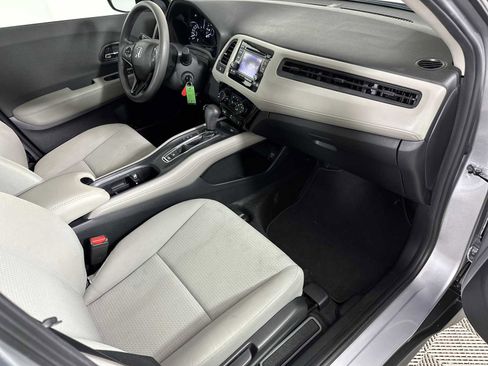 Used 2022 Honda HR-V LX image 25