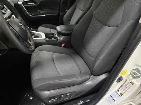 Certified 2021 Toyota RAV4 XLE w/ Convenience Package image 22