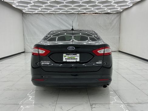 Used 2014 Ford Fusion SE w/ Equipment Group 202A FWD image 8