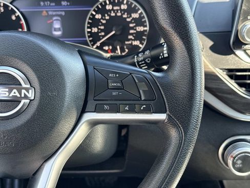 Used 2024 Nissan Altima 2.5 SV FWD image 10