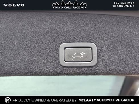 Used 2017 Volvo XC60 T5 Inscription w/ Advanced Package image 30