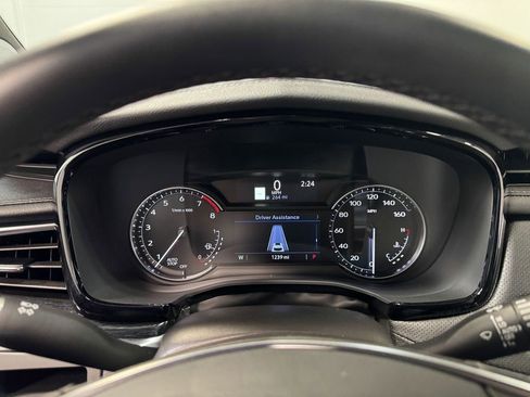 Used 2025 Cadillac XT5 Premium Luxury image 75