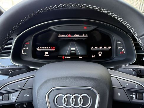 Used 2025 Audi Q7 3.0T Premium Plus w/ Premium Plus Package AWD/4WD image 12