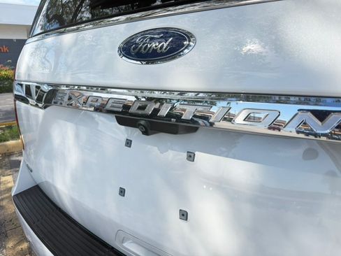 Used 2021 Ford Expedition Max XLT RWD image 7