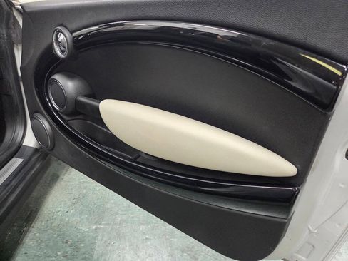 Used 2013 MINI Cooper S FWD image 26