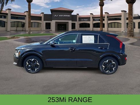 Used 2023 Kia Niro Wind FWD image 5