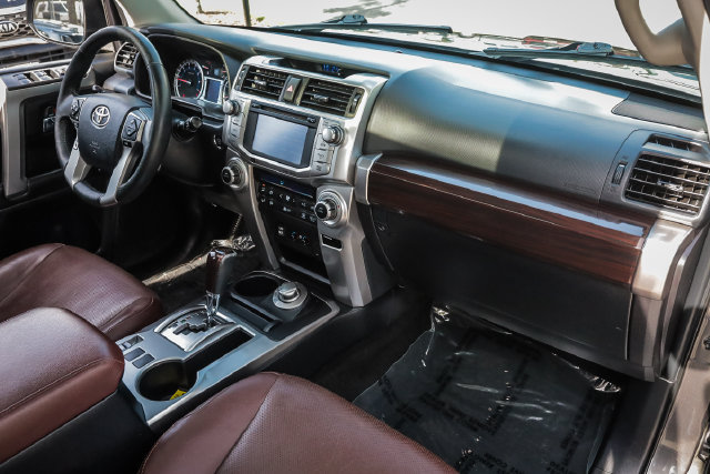 Used 2018 Toyota 4Runner Limited AWD/4WD image 67