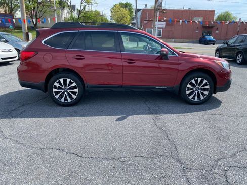 Used 2017 Subaru Outback 2.5i Limited image 7