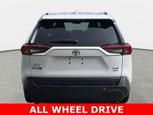 Used 2021 Toyota RAV4 XLE image 6