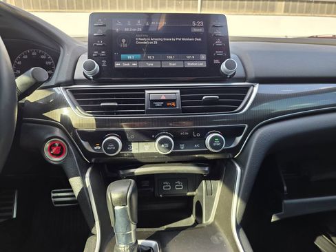 Used 2022 Honda Accord Sport image 18