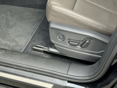 New 2025 Audi Q5 Premium image 13