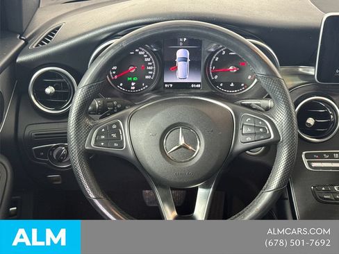Used 2019 Mercedes-Benz GLC 300 4MATIC w/ Premium Package image 26