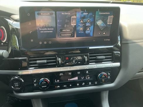 New 2026 Nissan Pathfinder Platinum AWD/4WD image 23