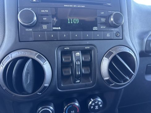 Used 2016 Jeep Wrangler Unlimited Sport w/ Quick Order Package 24S image 25