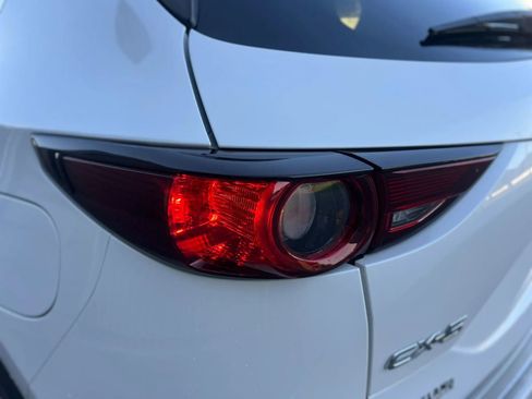 Used 2019 MAZDA CX-5 Touring FWD image 17