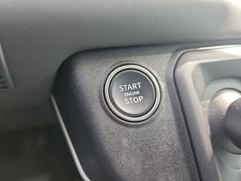 Used 2023 Land Rover Defender 130 First Edition AWD/4WD image 33