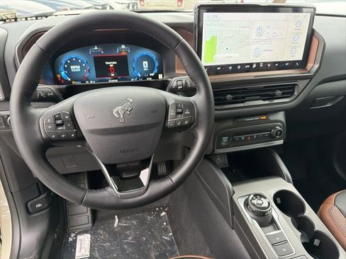 New 2025 Ford Bronco Sport Outer Banks w/ Outer Banks Tech Package+ image 10