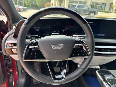 Certified 2024 Cadillac Lyriq Luxury RWD image 15