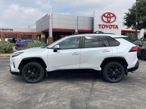 Used 2023 Toyota RAV4 SE AWD/4WD image 8
